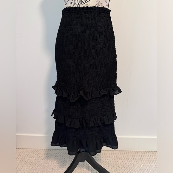 Abercrombie Black Midi Ruffle Skirt - Picture 1 of 5